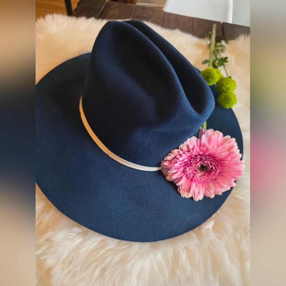 Stetson Hand-Creased Peacock Felt Hat